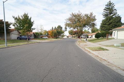 1849 Creekside Dr, Merced, CA 95348 photo 32