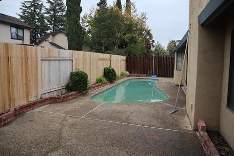 411 Sparrow Ln, Lodi, CA 95240 photo 5