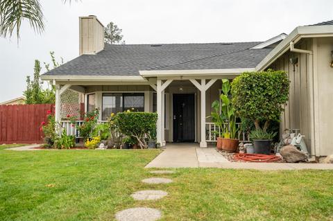 5825 Horn Way, Keyes, CA 95328 photo 2