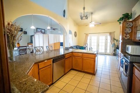 5825 Horn Way, Keyes, CA 95328 photo 9