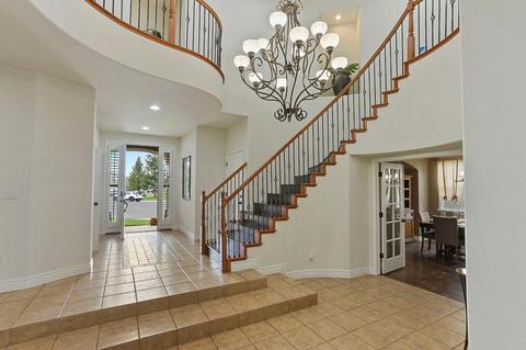 2070 Iris Pl, Manteca, CA 95337 photo 16