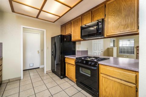 4905 Eagle Peak Ct, Antelope, CA 95843 photo 11