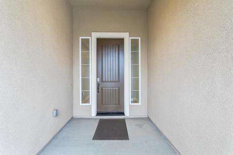 943 Kennedy Dr, Winters, CA 95694 photo 5