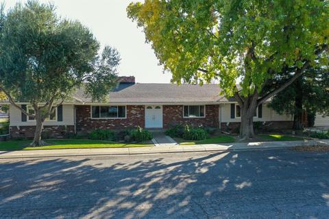 402 Fleetwood Dr, Modesto, CA 95350 photo 1