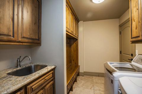 520 Sherry Ct, Modesto, CA 95356 photo 32