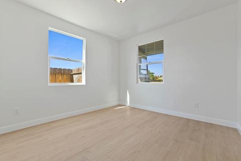 1264 Cornflower Dr, Patterson, CA 95363 photo 4