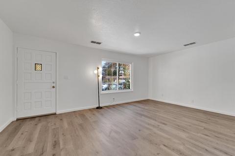 438 Alturas Ave, Modesto, CA 95351 photo 8