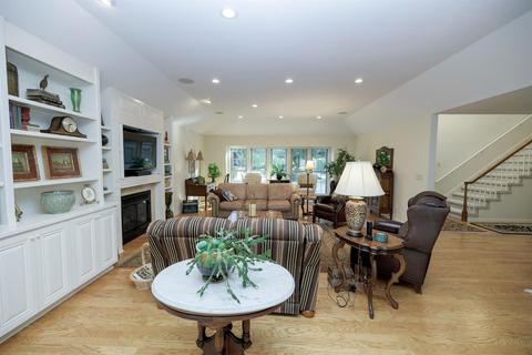 909 Scenic Ct, Modesto, CA 95355 photo 11