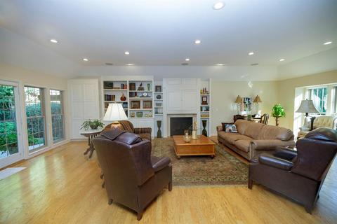 909 Scenic Ct, Modesto, CA 95355 photo 8