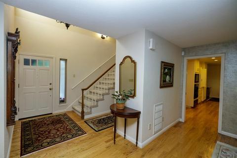 909 Scenic Ct, Modesto, CA 95355 photo 7