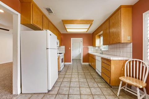 511 Ribier Ave, Lodi, CA 95240 photo 12