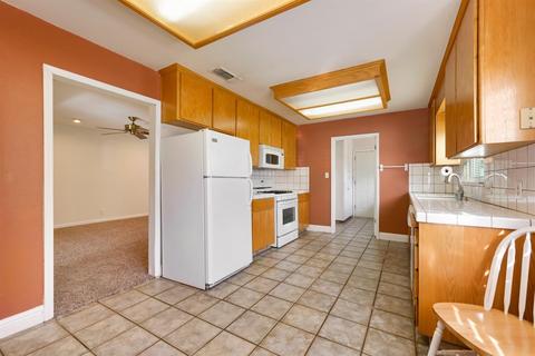 511 Ribier Ave, Lodi, CA 95240 photo 13