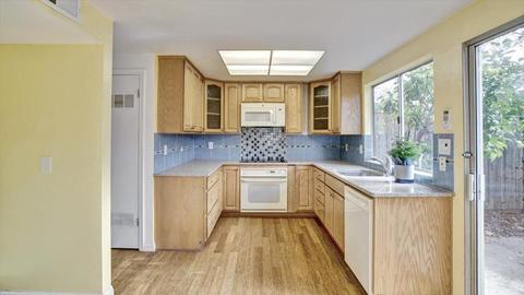 4000 Oak Villa Cir, Carmichael, CA 95608 photo 13