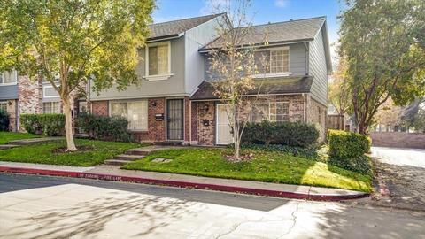 4000 Oak Villa Cir, Carmichael, CA 95608 photo 2