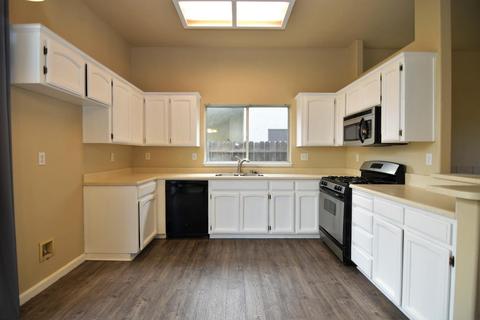 846 S Berkeley Ave, Turlock, CA 95380 photo 9