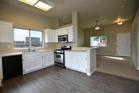 846 S Berkeley Ave, Turlock, CA 95380 photo 12