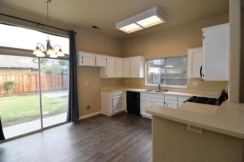 846 S Berkeley Ave, Turlock, CA 95380 photo 8