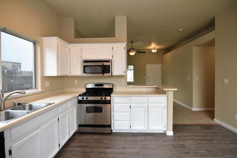 846 S Berkeley Ave, Turlock, CA 95380 photo 10
