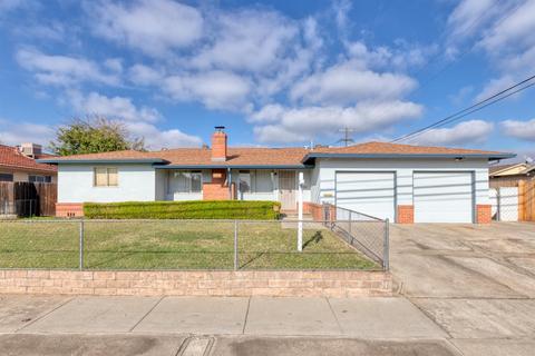 1023 E North St, Manteca, CA 95336 photo 1