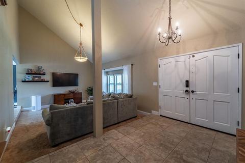 3701 Drakeshire Dr, Modesto, CA 95356 photo 9
