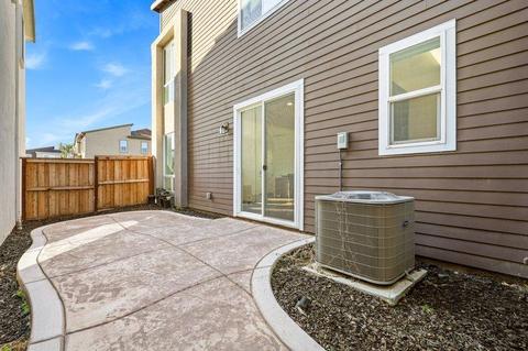 3210 Koso Ter, Davis, CA 95618 photo 24