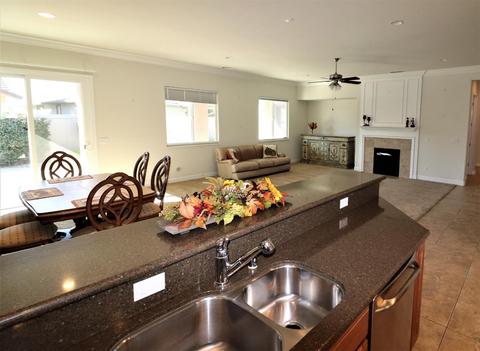 2453 Pepper Tree Ln, Manteca, CA 95336 photo 4