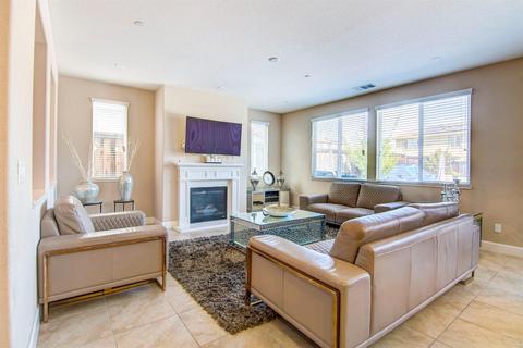 2107 Collet Ct, Rocklin, CA 95765 photo 2