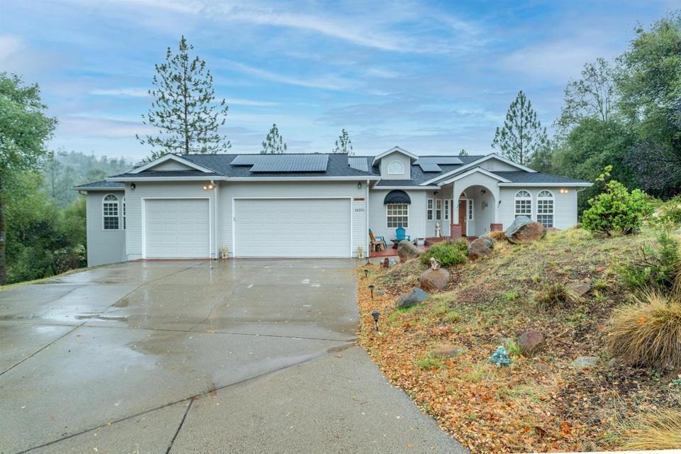 14351 Lake Vista Dr, Sonora, CA 95370 36 Photos MLS 221142826 Movoto