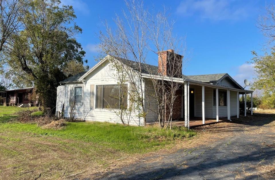 9851 E Mariposa Rd, Stockton, CA 95215 43 Photos MLS 221143152