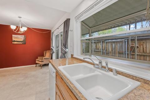 3925 Oak Villa Cir, Carmichael, CA 95608 photo 13