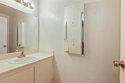 3925 Oak Villa Cir, Carmichael, CA 95608 photo 9