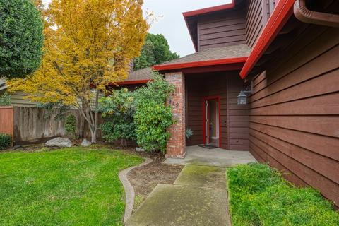 948 Jordanolo Dr, Ripon, CA 95366 photo 4