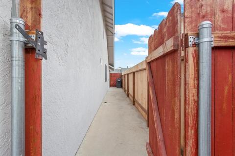 945 Azalea St, Ripon, CA 95366 photo 27