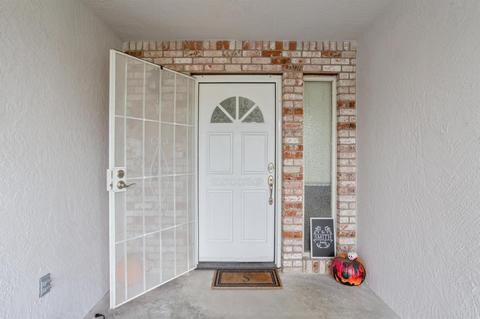 945 Azalea St, Ripon, CA 95366 photo 4
