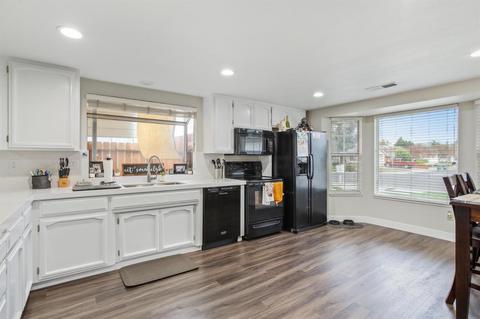 945 Azalea St, Ripon, CA 95366 photo 8