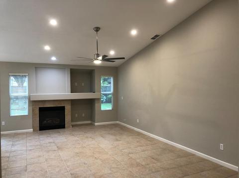 927 Forecast Ln, Tracy, CA 95377 photo 4