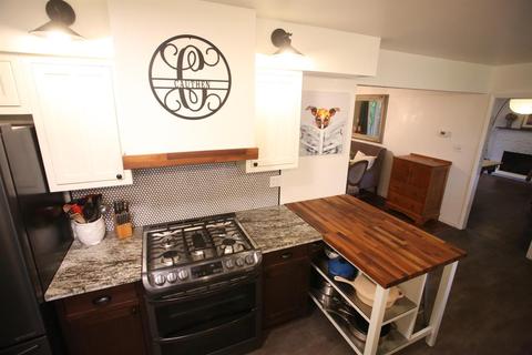 4529 Garfield Ave, Carmichael, CA 95608 photo 8