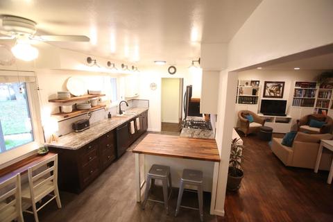 4529 Garfield Ave, Carmichael, CA 95608 photo 4