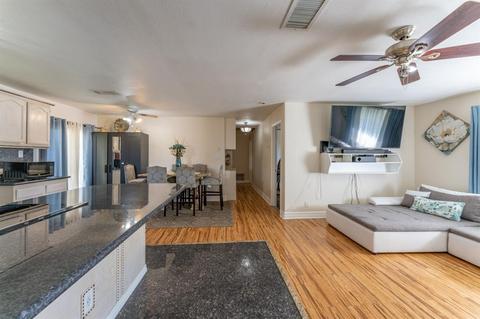 8211 Angelo Ct, Elverta, CA 95626 photo 2