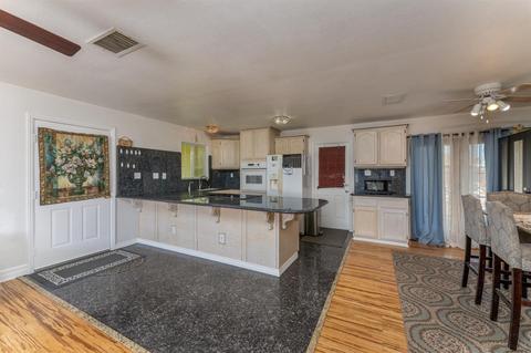 8211 Angelo Ct, Elverta, CA 95626 photo 4