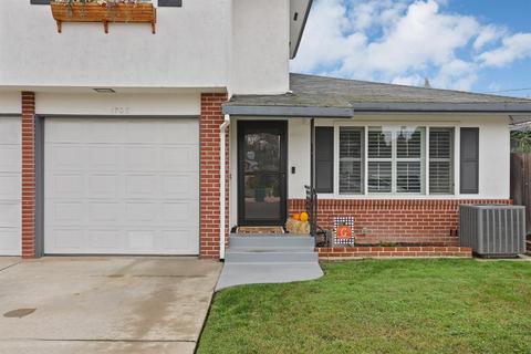 1706 Robert St, Lodi, CA 95242 photo 3