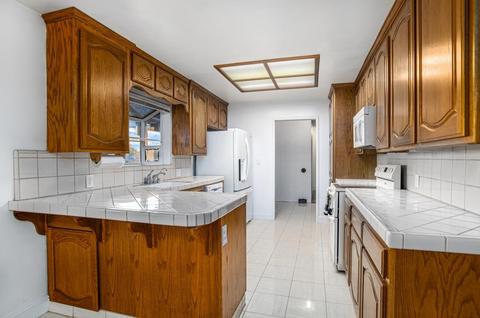 931 E Rumble Rd, Modesto, CA 95350 photo 15