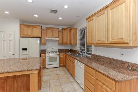 663 Chandon Dr, Merced, CA 95348 photo 14