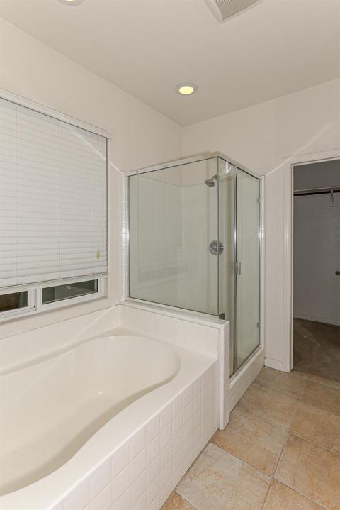 663 Chandon Dr, Merced, CA 95348 photo 23