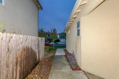 663 Chandon Dr, Merced, CA 95348 photo 6