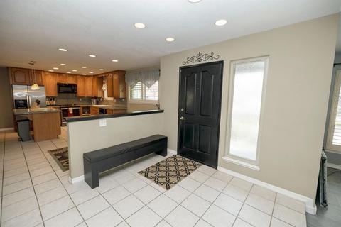 2901 Yukon Dr, Modesto, CA 95350 photo 3