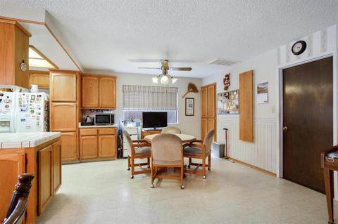 2580 E Hawkeye Ave, Turlock, CA 95380 photo 24