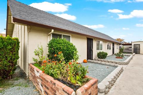 1285 Lambert Way, Turlock, CA 95380 photo 4