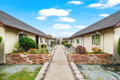 1285 Lambert Way, Turlock, CA 95380 photo 2