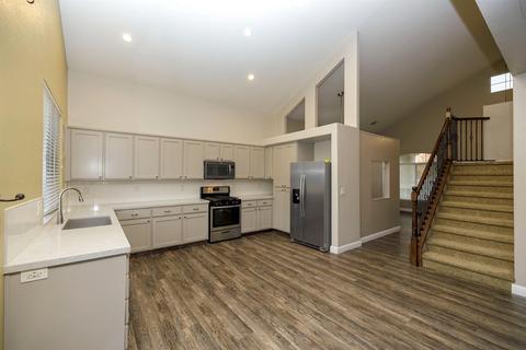 4524 Destiny Dr, Turlock, CA 95382 photo 13